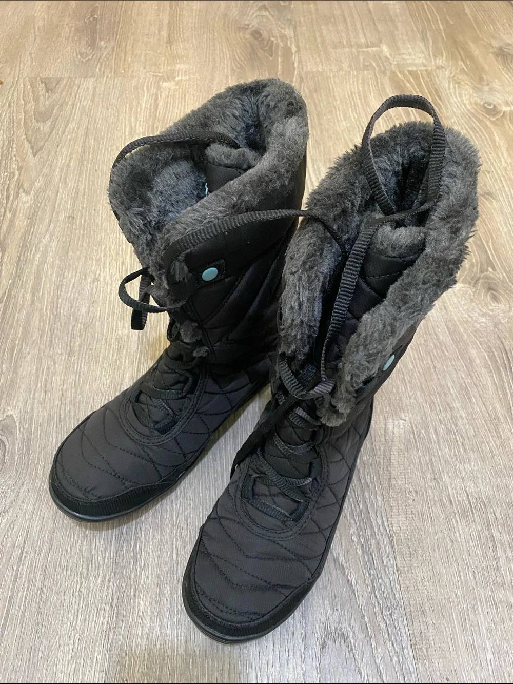Columbia • snow boots • SZ. 5 women